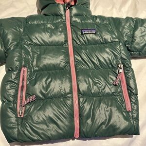 Patagonia baby hi-loft down sweater hoody like new! 2T